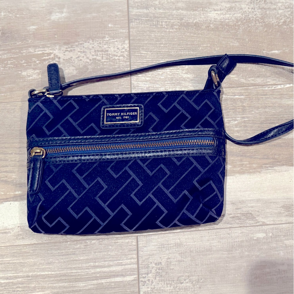 Tommy Hilfiger Navy Crossbody Bag